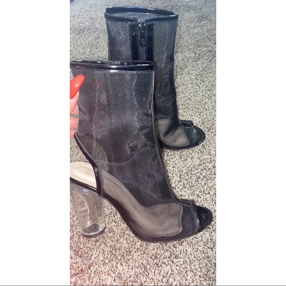 Mesh booties
